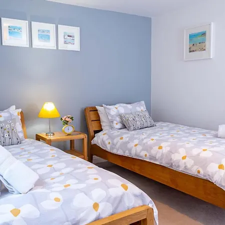 Falmouth Bay Holiday Apartments Экстерьер фото