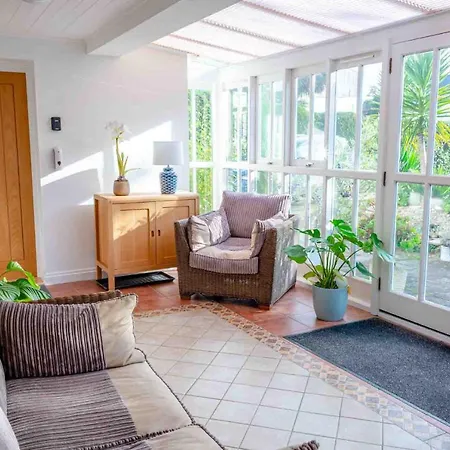 Falmouth Bay Holiday Apartments Экстерьер фото
