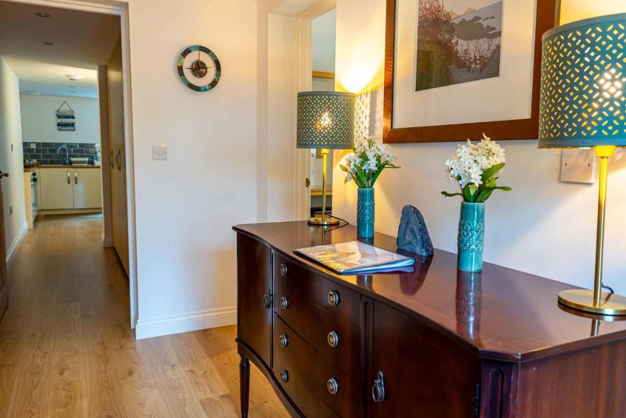 Bay Apartment *