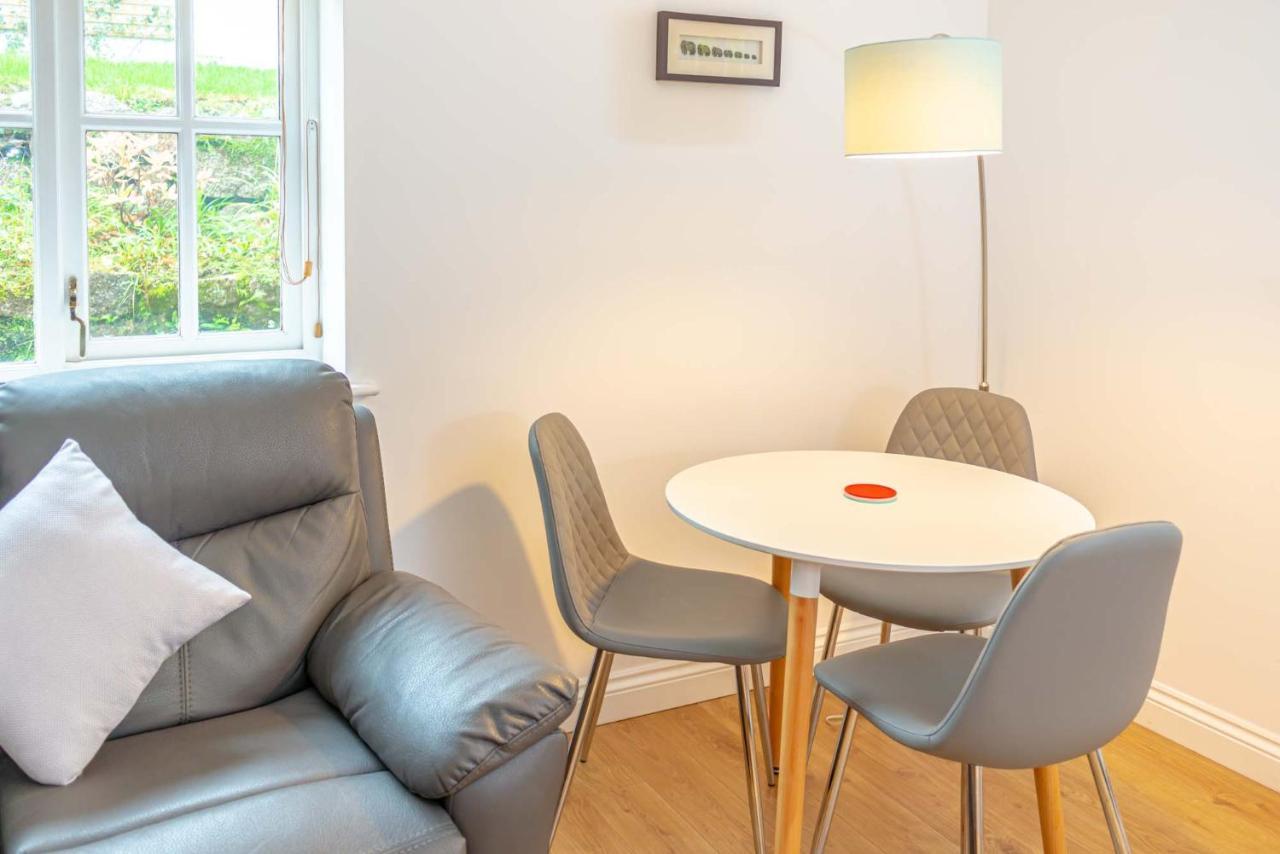 Bay Apartment