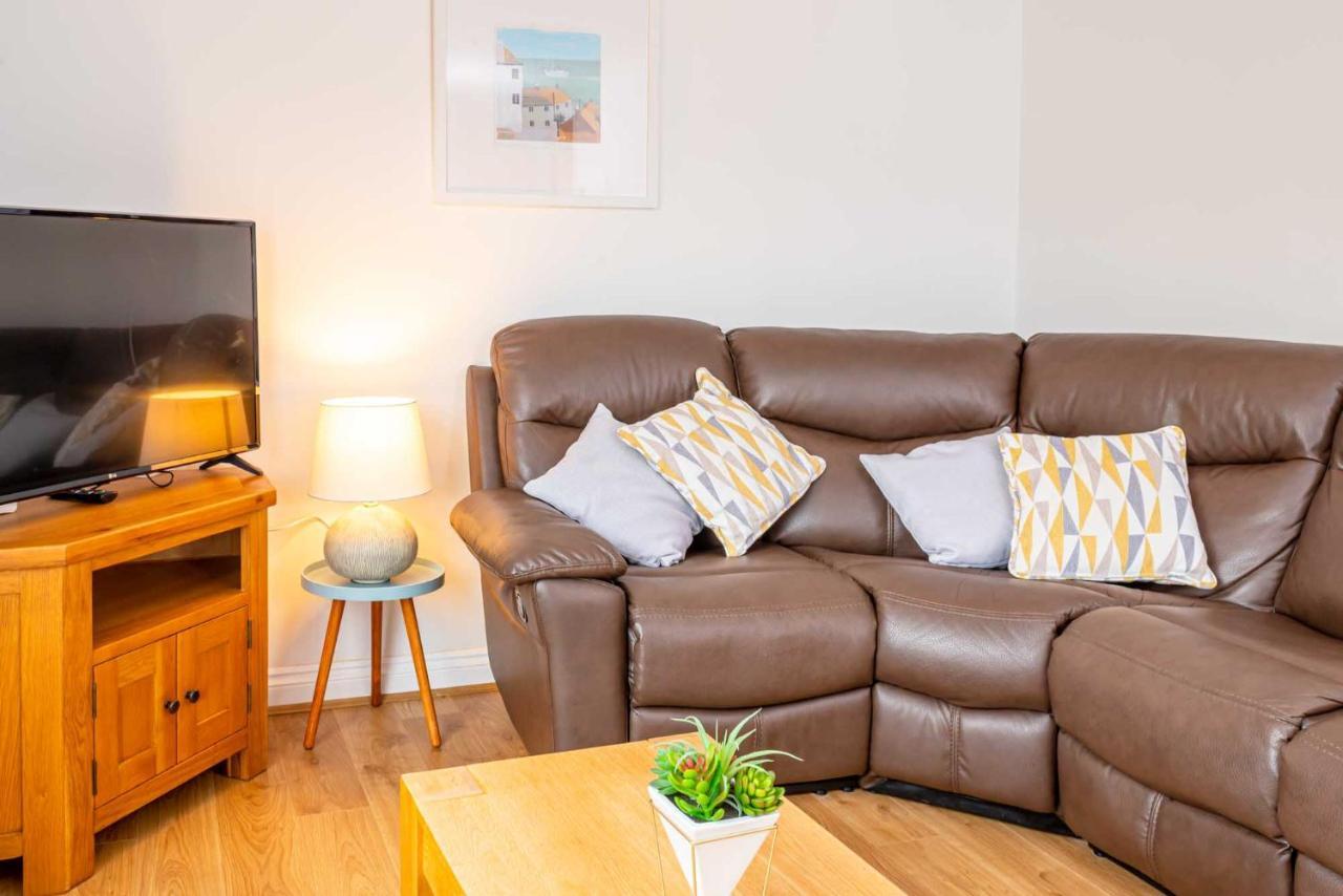 Bay Apartment
